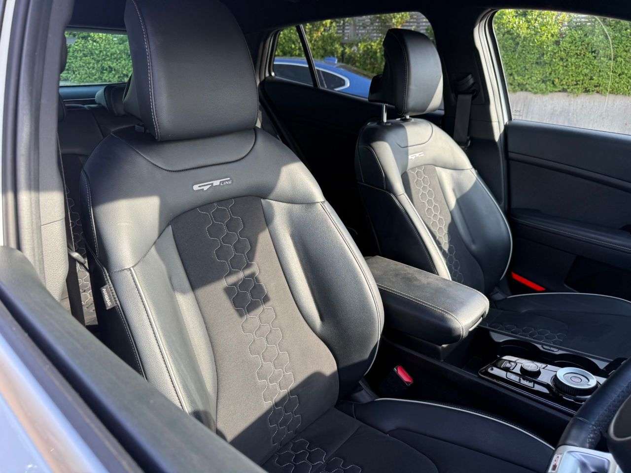 2023 KIA SPORTAGE 2023 KIA SPORTAGE