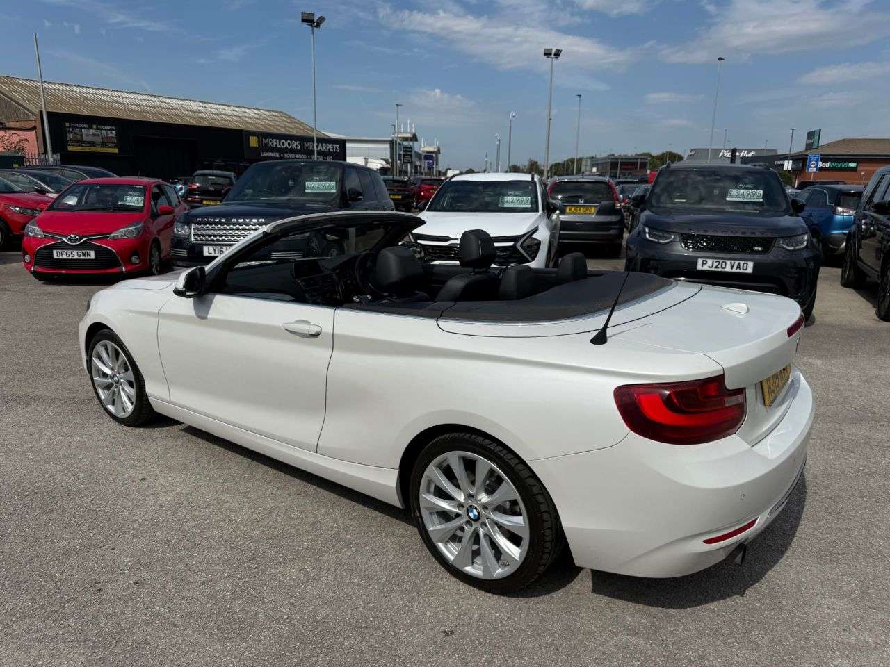 A 2015 BMW 2 SERIES 1.5 218i Luxury Convertible 2dr Petrol Auto Euro 6-2 FORMER KEEPERS FINISHE A 2015 BMW 2 SERIES 1.5 218i Luxury Convertible 2dr Petrol Auto Euro 6-2 FORMER KEEPERS FINISHE