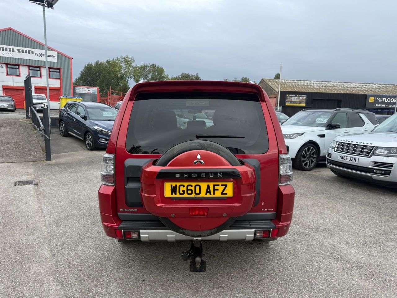 2011 MITSUBISHI SHOGUN 2011 MITSUBISHI SHOGUN