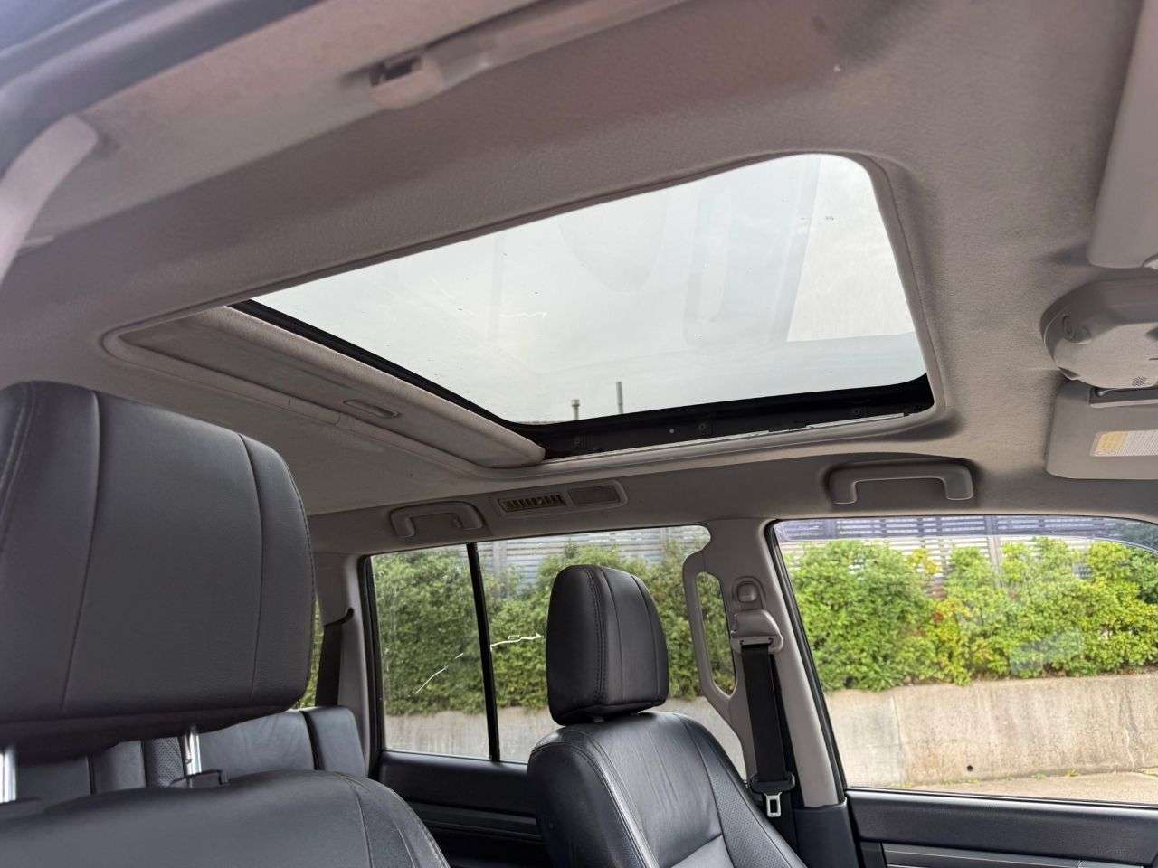 2011 MITSUBISHI SHOGUN 2011 MITSUBISHI SHOGUN