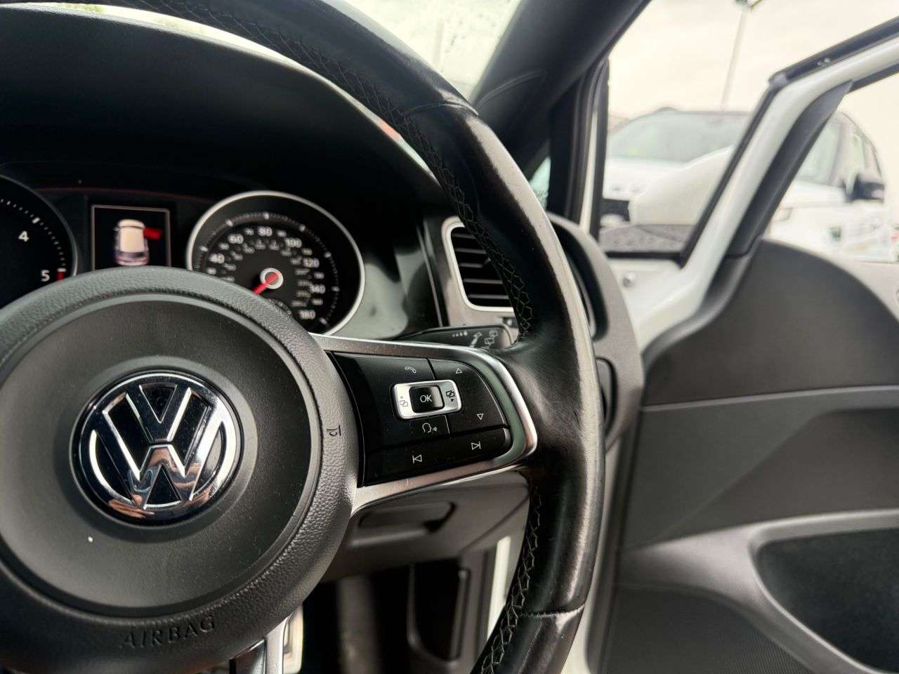 2016 VOLKSWAGEN GOLF 2016 VOLKSWAGEN GOLF