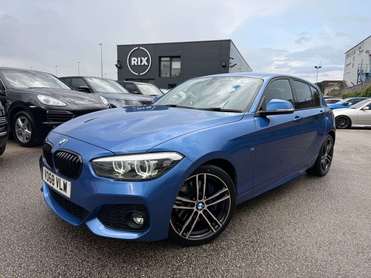 A 2018 BMW 1 SERIES 1.5 118i GPF M Sport Shadow Edition Hatchback 5dr Petrol Auto Euro 6-2 OWNE A 2018 BMW 1 SERIES 1.5 118i GPF M Sport Shadow Edition Hatchback 5dr Petrol Auto Euro 6-2 OWNE