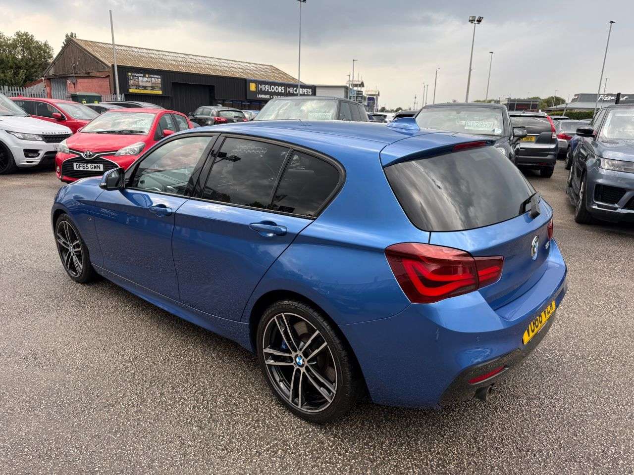 A 2018 BMW 1 SERIES 1.5 118i GPF M Sport Shadow Edition Hatchback 5dr Petrol Auto Euro 6-2 OWNE A 2018 BMW 1 SERIES 1.5 118i GPF M Sport Shadow Edition Hatchback 5dr Petrol Auto Euro 6-2 OWNE