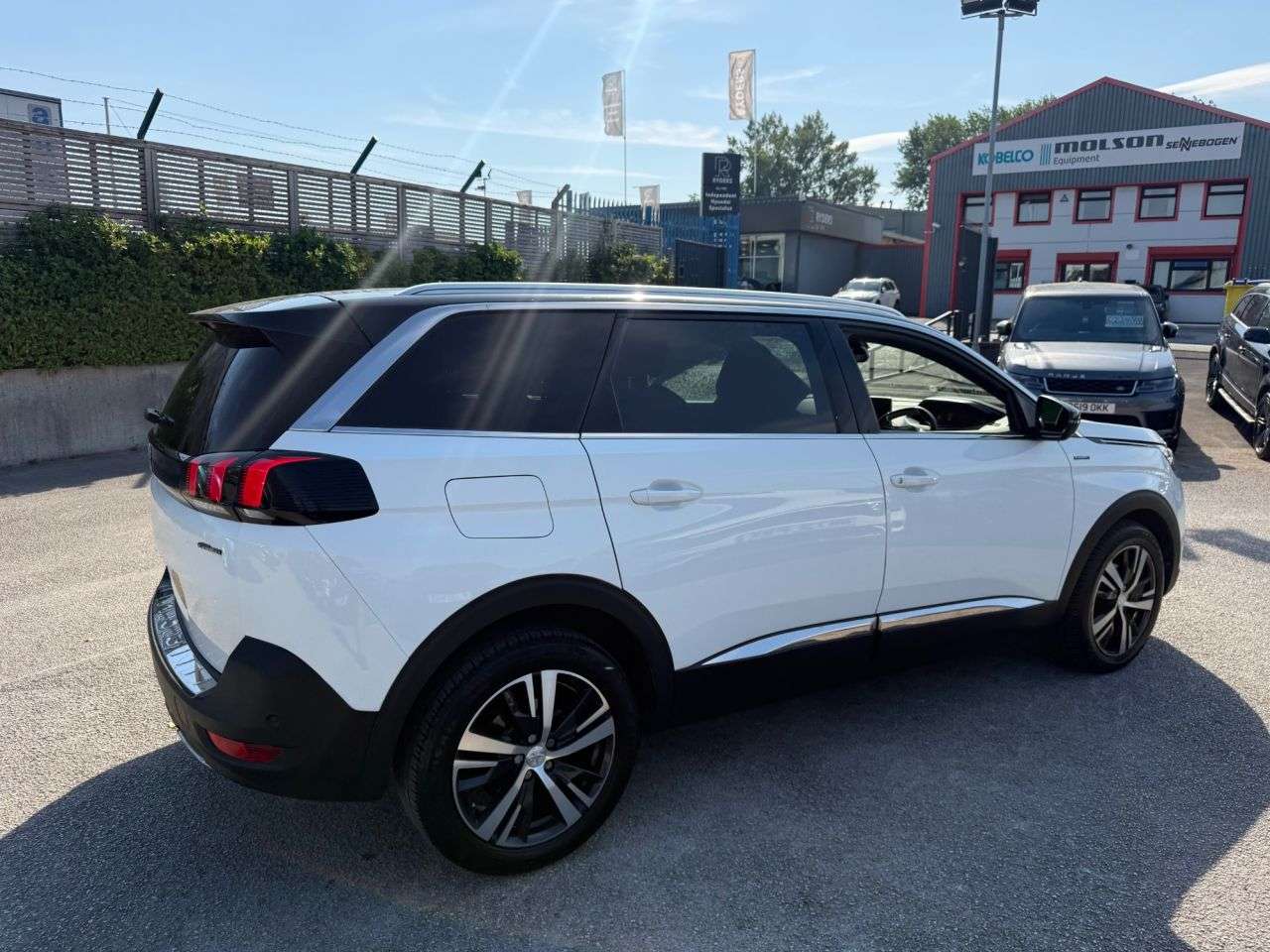 2018 PEUGEOT 5008 2018 PEUGEOT 5008