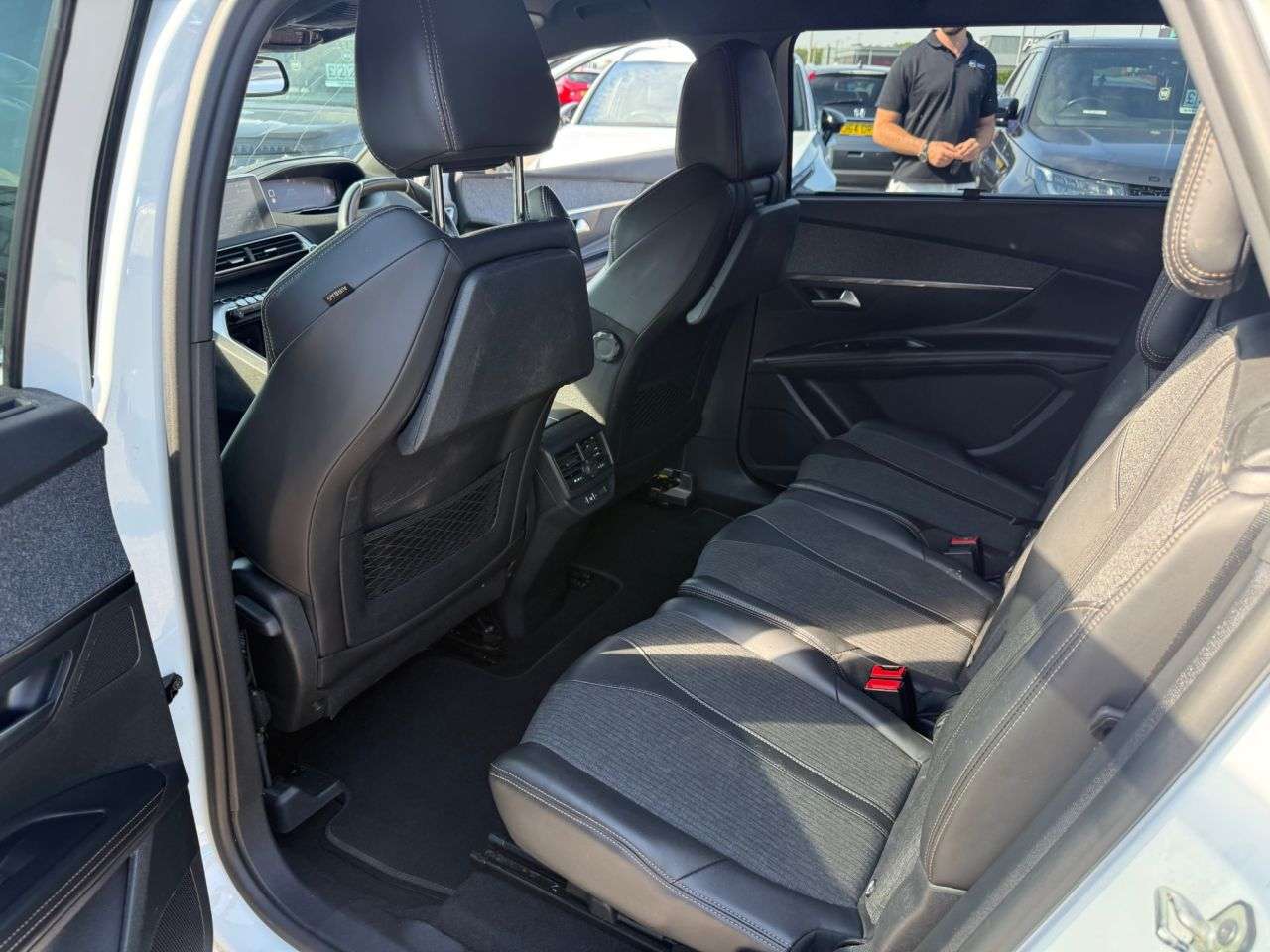 2018 PEUGEOT 5008 2018 PEUGEOT 5008