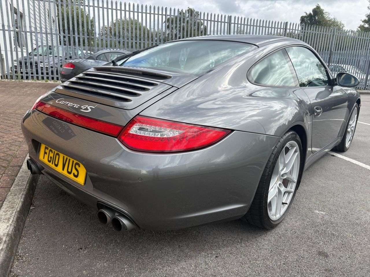 A 2010 PORSCHE 911 3.8 997.2 Carrera 4S Coupe 2dr Petrol PDK AWD (247 g/km, 385 bhp)-Lovely Ex A 2010 PORSCHE 911 3.8 997.2 Carrera 4S Coupe 2dr Petrol PDK AWD (247 g/km, 385 bhp)-Lovely Ex