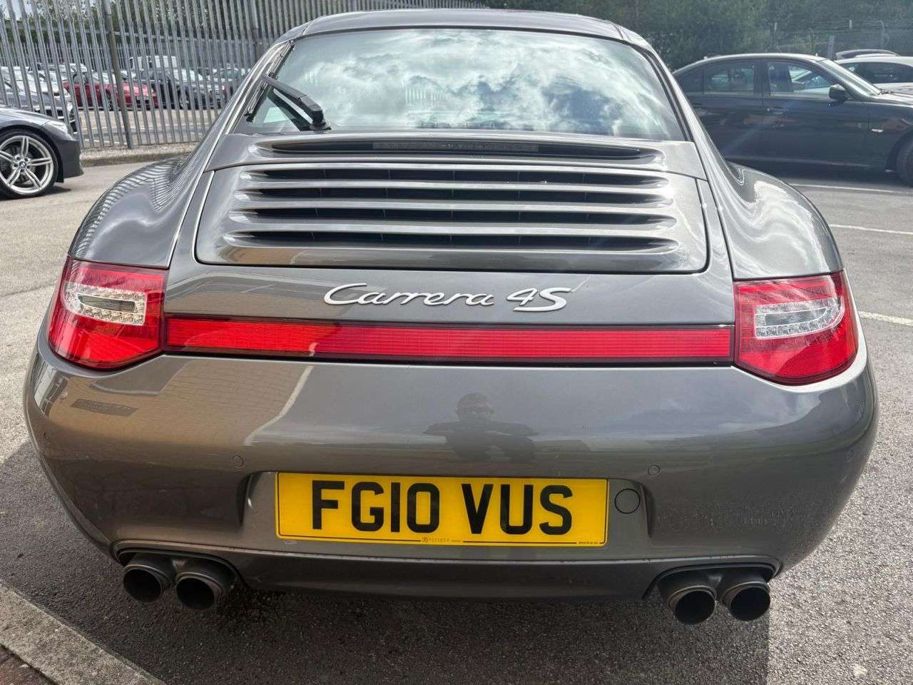 A 2010 PORSCHE 911 3.8 997.2 Carrera 4S Coupe 2dr Petrol PDK AWD (247 g/km, 385 bhp)-Lovely Ex A 2010 PORSCHE 911 3.8 997.2 Carrera 4S Coupe 2dr Petrol PDK AWD (247 g/km, 385 bhp)-Lovely Ex