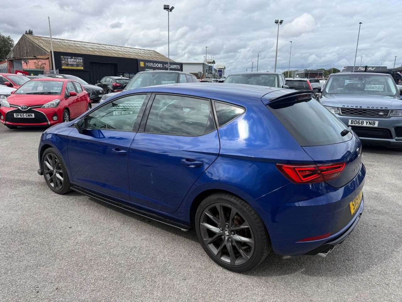A 2019 SEAT LEON 1.5 TSI EVO FR Sport Hatchback 5dr Petrol Manual Euro 6-2 FORMER KEEPERS-HE A 2019 SEAT LEON 1.5 TSI EVO FR Sport Hatchback 5dr Petrol Manual Euro 6-2 FORMER KEEPERS-HE