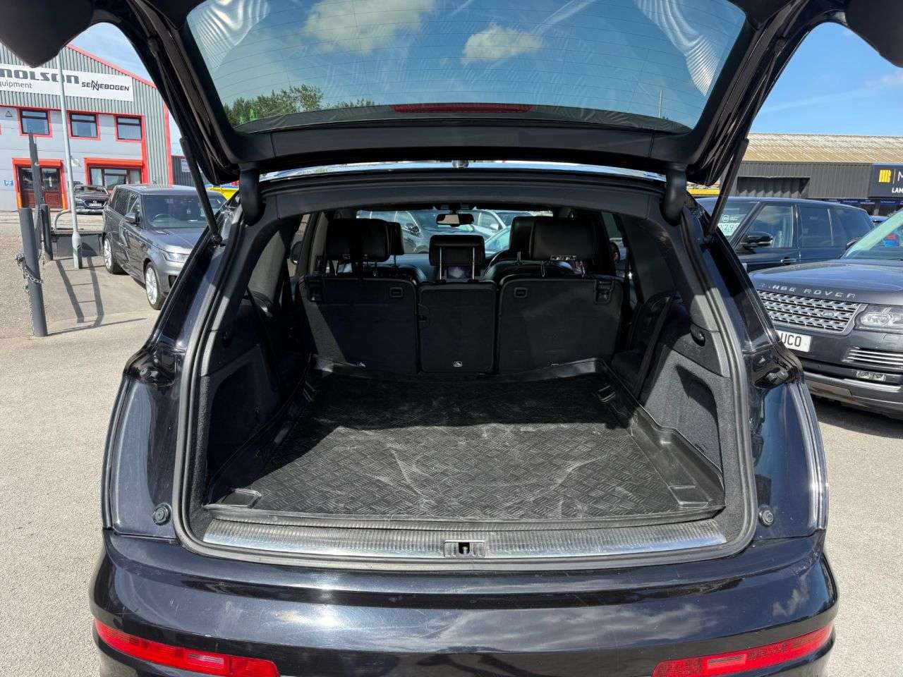 2014 AUDI Q7 2014 AUDI Q7