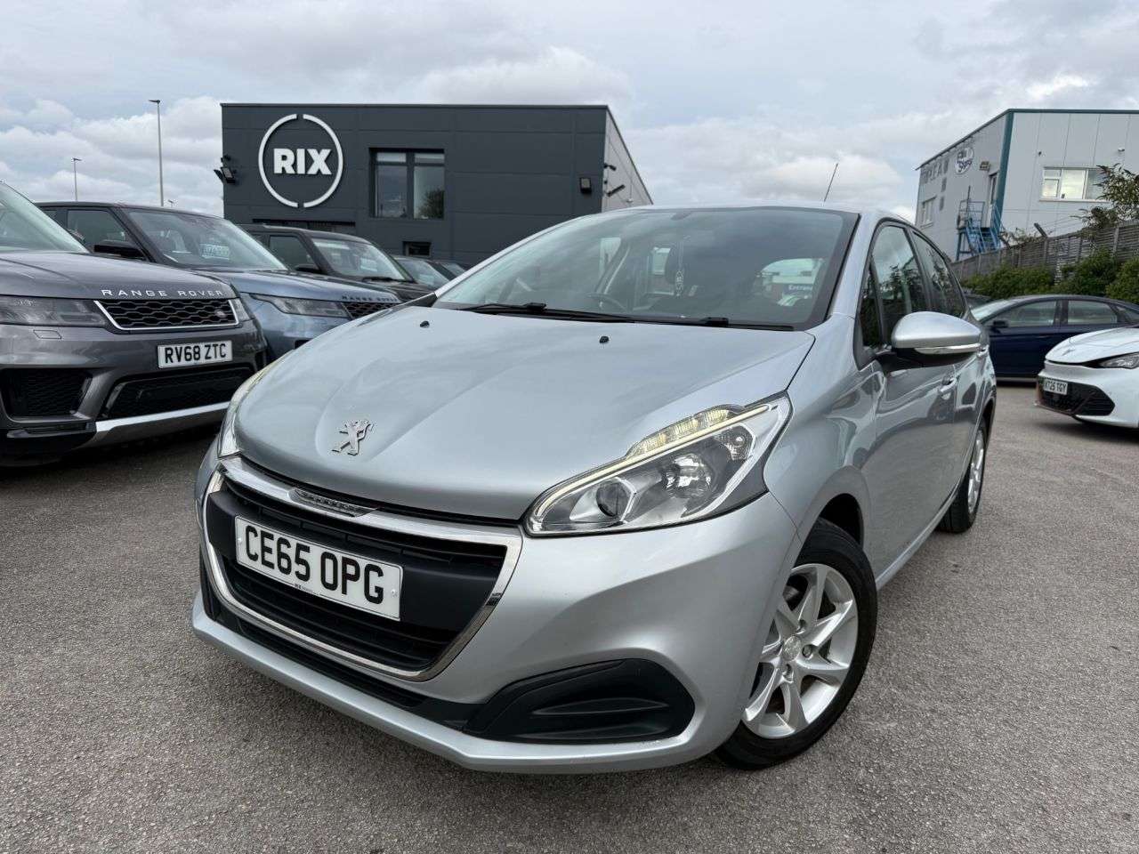 A 2015 PEUGEOT 208 1.2 PureTech Active Hatchback 5dr Petrol Manual Euro 6 (82 ps) A 2015 PEUGEOT 208 1.2 PureTech Active Hatchback 5dr Petrol Manual Euro 6 (82 ps)