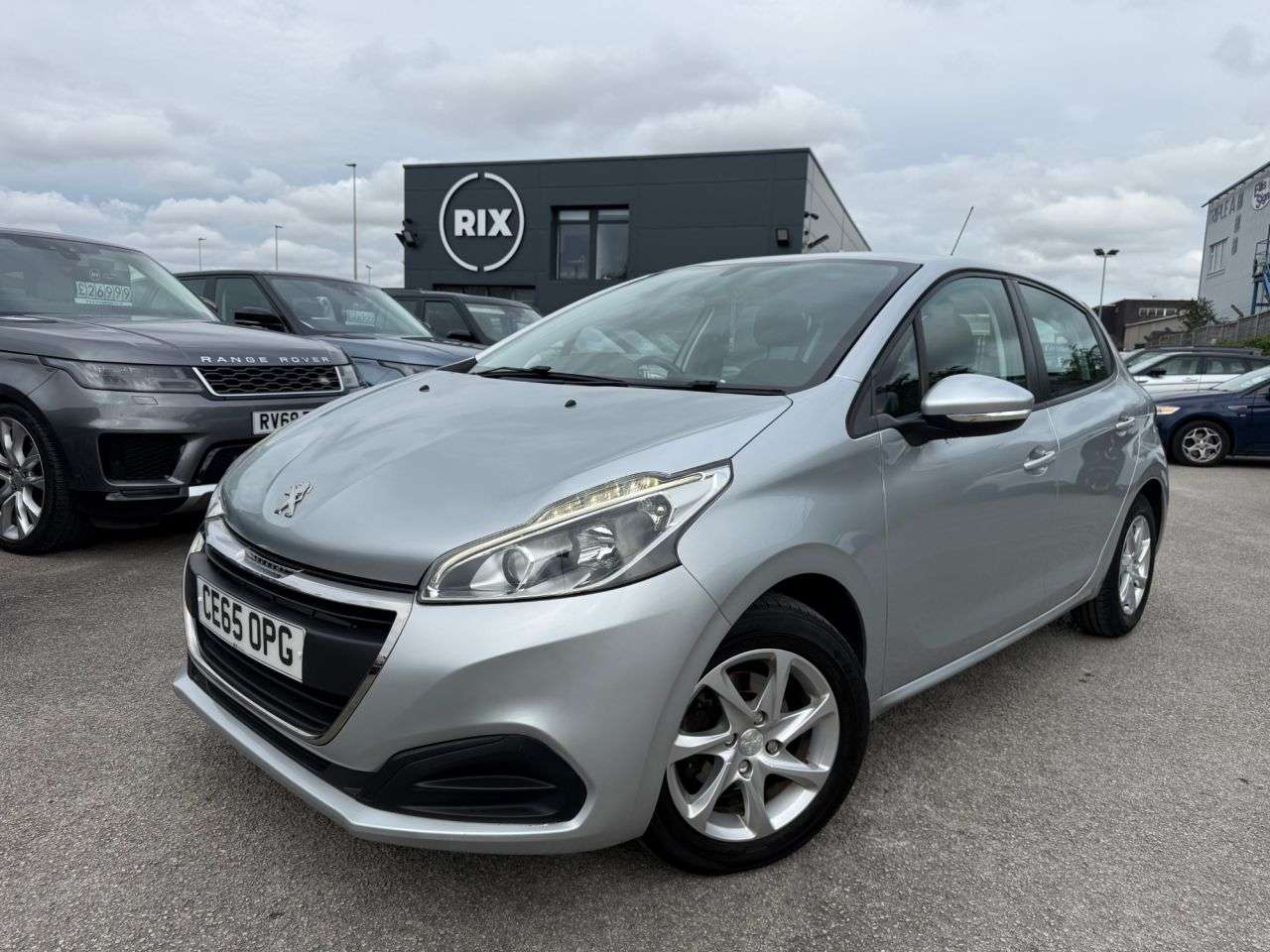 A 2015 PEUGEOT 208 1.2 PureTech Active Hatchback 5dr Petrol Manual Euro 6 (82 ps) A 2015 PEUGEOT 208 1.2 PureTech Active Hatchback 5dr Petrol Manual Euro 6 (82 ps)