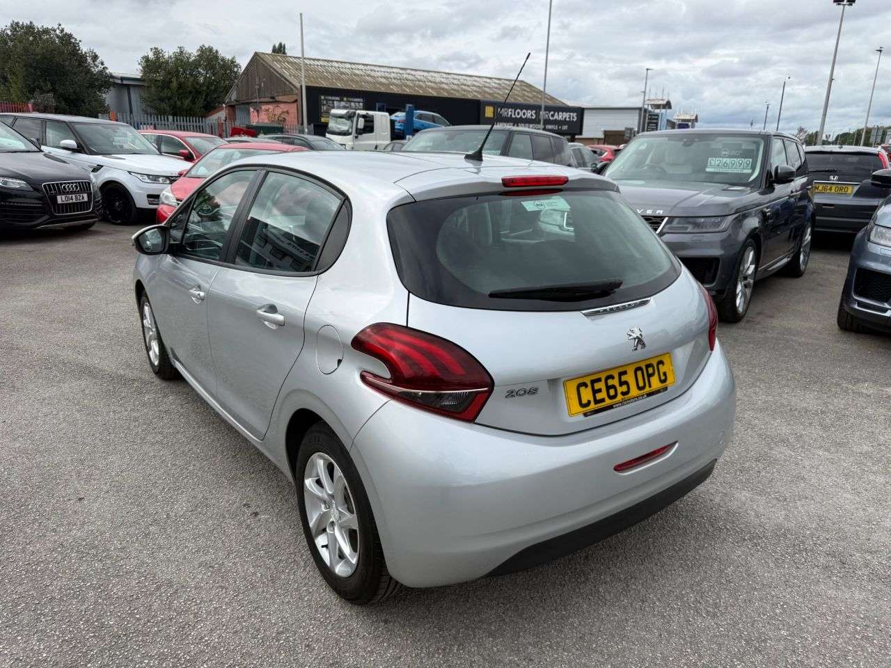 2015 PEUGEOT 208 2015 PEUGEOT 208