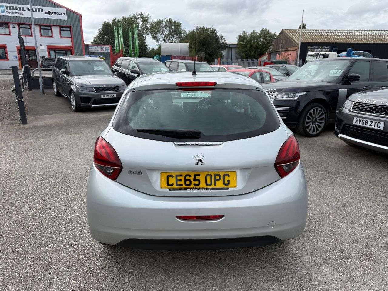 2015 PEUGEOT 208 2015 PEUGEOT 208