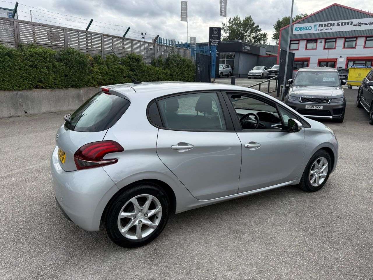 2015 PEUGEOT 208 2015 PEUGEOT 208