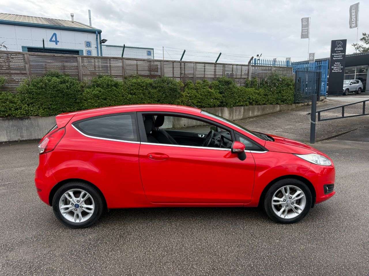 2015 FORD FIESTA 2015 FORD FIESTA
