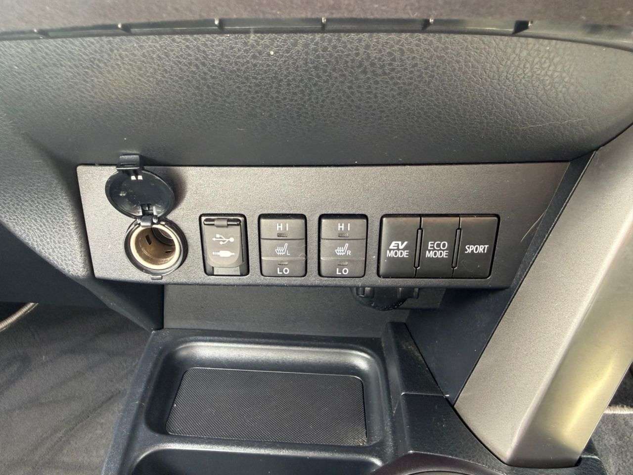 2018 TOYOTA RAV4 2018 TOYOTA RAV4