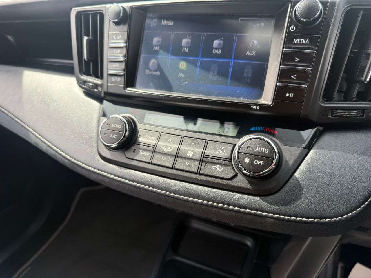 2018 TOYOTA RAV4 2018 TOYOTA RAV4