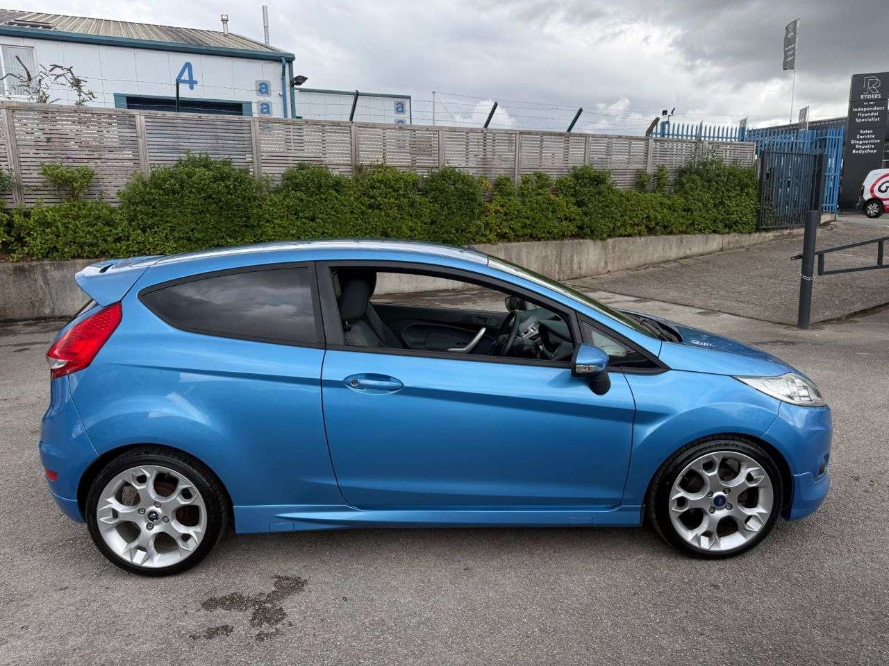 2009 FORD FIESTA 2009 FORD FIESTA