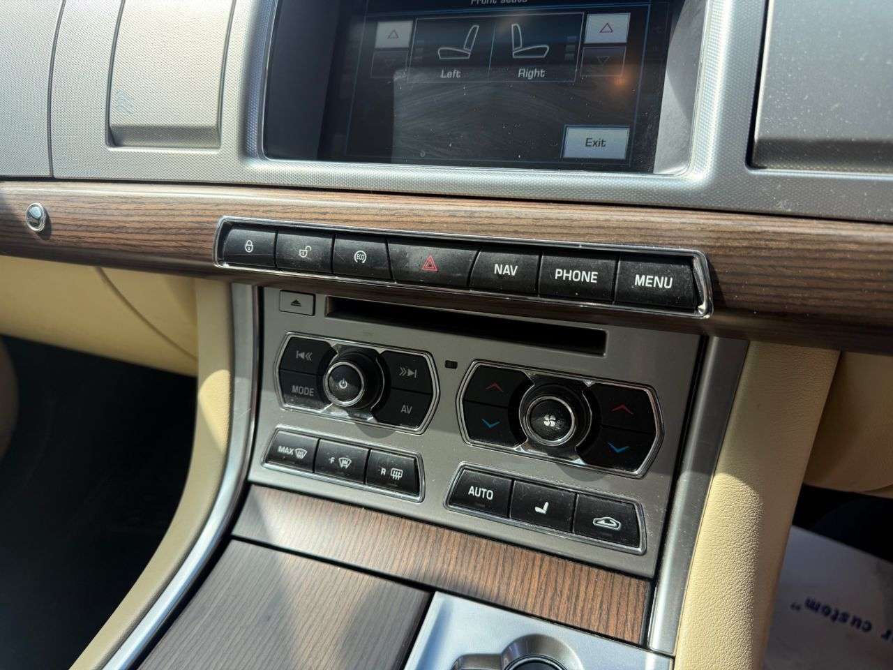 2014 JAGUAR XF 2014 JAGUAR XF