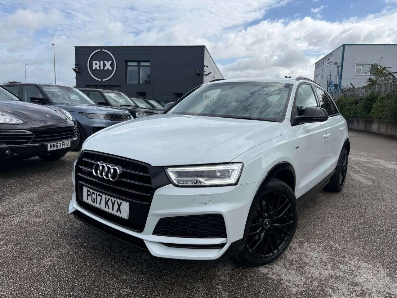 A 2017 AUDI Q3 2.0 TFSI Black Edition SUV 5dr Petrol S Tronic quattro Euro 6 (s/s) (180 ps A 2017 AUDI Q3 2.0 TFSI Black Edition SUV 5dr Petrol S Tronic quattro Euro 6 (s/s) (180 ps