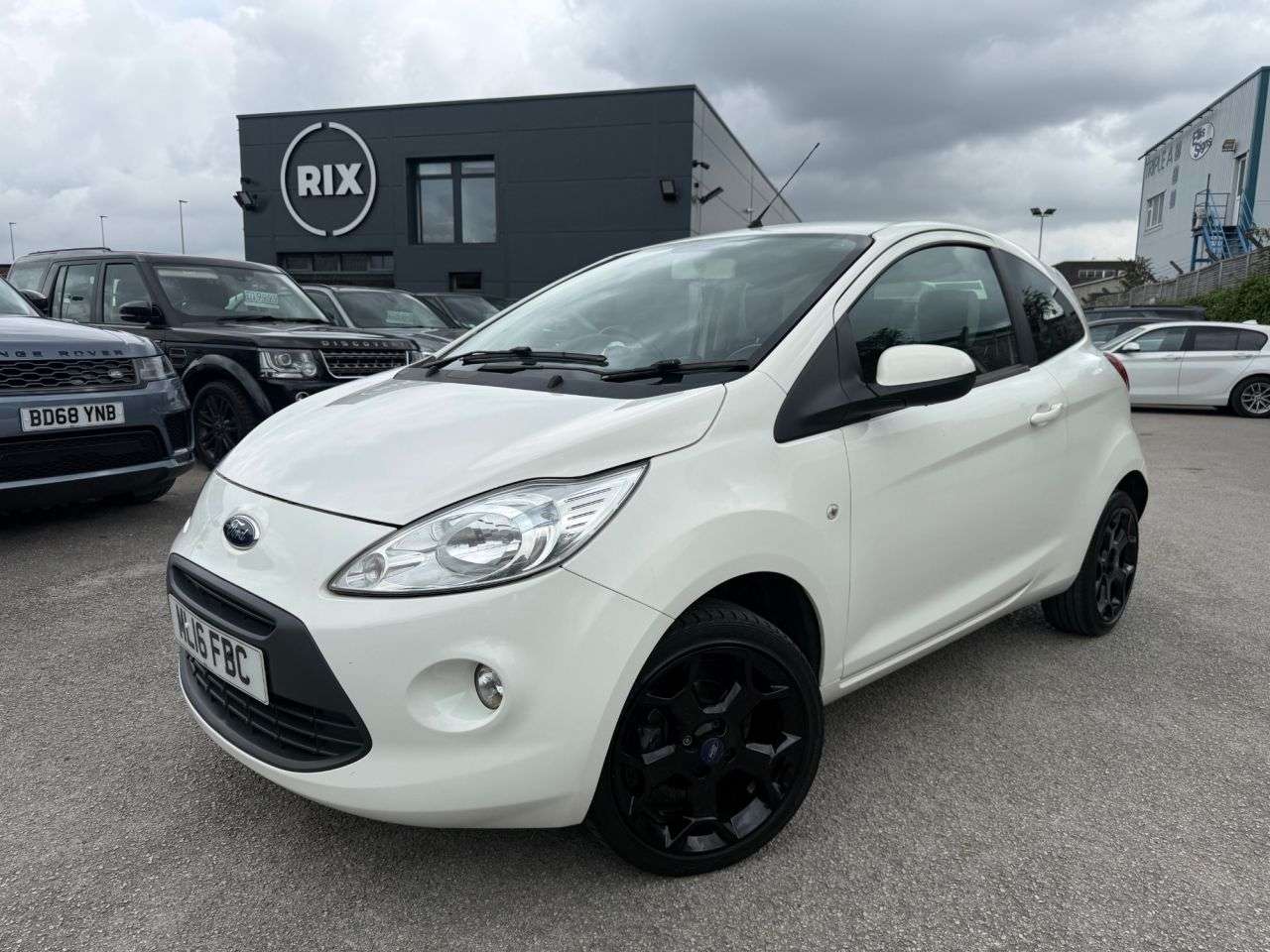 A 2016 FORD KA 1.2 Zetec White Edition Hatchback 3dr Petrol Manual Euro 6-GREAT FIRST CAR A 2016 FORD KA 1.2 Zetec White Edition Hatchback 3dr Petrol Manual Euro 6-GREAT FIRST CAR