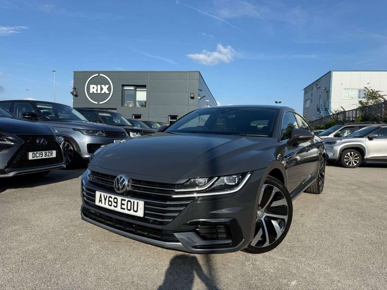A 2019 VOLKSWAGEN ARTEON 2.0 TSI R-Line Fastback 5dr Petrol DSG Euro 6 (s/s) (190 ps) A 2019 VOLKSWAGEN ARTEON 2.0 TSI R-Line Fastback 5dr Petrol DSG Euro 6 (s/s) (190 ps)