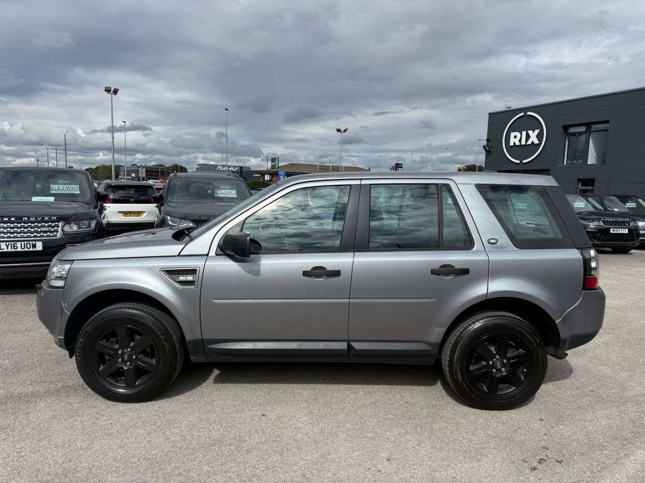 A 2013 LAND ROVER FREELANDER 2 2.2 TD4 GS SUV 5dr Diesel Manual 4WD Euro 5-10 STAMPS CAMBELT HAS BEEN CHAN A 2013 LAND ROVER FREELANDER 2 2.2 TD4 GS SUV 5dr Diesel Manual 4WD Euro 5-10 STAMPS CAMBELT HAS BEEN CHAN
