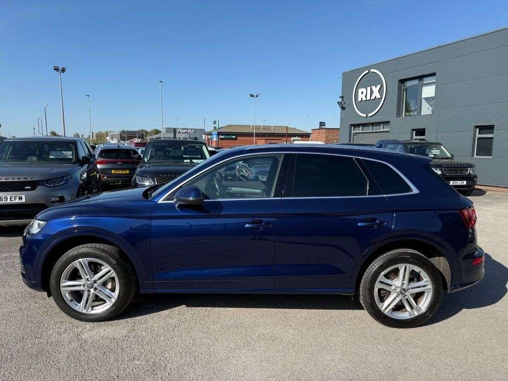 A 2017 AUDI Q5 2.0 TDI S line SUV 5dr Diesel S Tronic quattro Euro 6 (s/s) (190 ps) HEATED A 2017 AUDI Q5 2.0 TDI S line SUV 5dr Diesel S Tronic quattro Euro 6 (s/s) (190 ps) HEATED