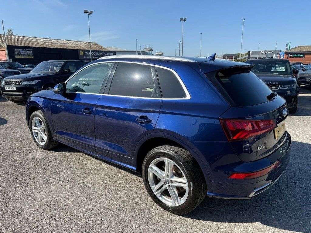 A 2017 AUDI Q5 2.0 TDI S line SUV 5dr Diesel S Tronic quattro Euro 6 (s/s) (190 ps) HEATED A 2017 AUDI Q5 2.0 TDI S line SUV 5dr Diesel S Tronic quattro Euro 6 (s/s) (190 ps) HEATED