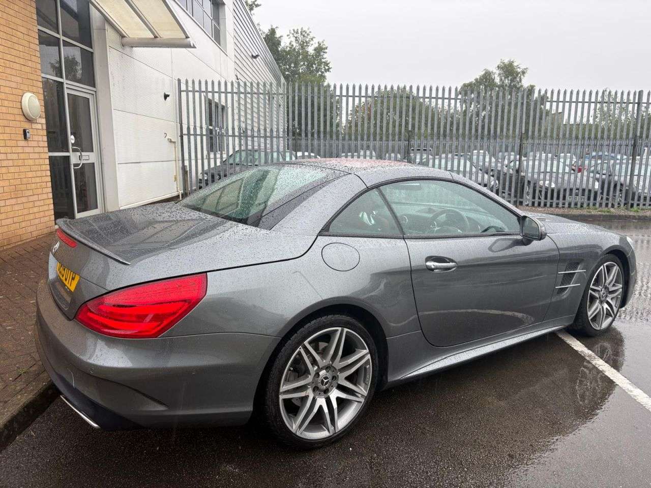 A 2019 MERCEDES-BENZ SL CLASS 4.7 SL500 V8 AMG Line (Premium) Convertible 2dr Petrol G-Tronic+ Euro 6 (s/ A 2019 MERCEDES-BENZ SL CLASS 4.7 SL500 V8 AMG Line (Premium) Convertible 2dr Petrol G-Tronic+ Euro 6 (s/