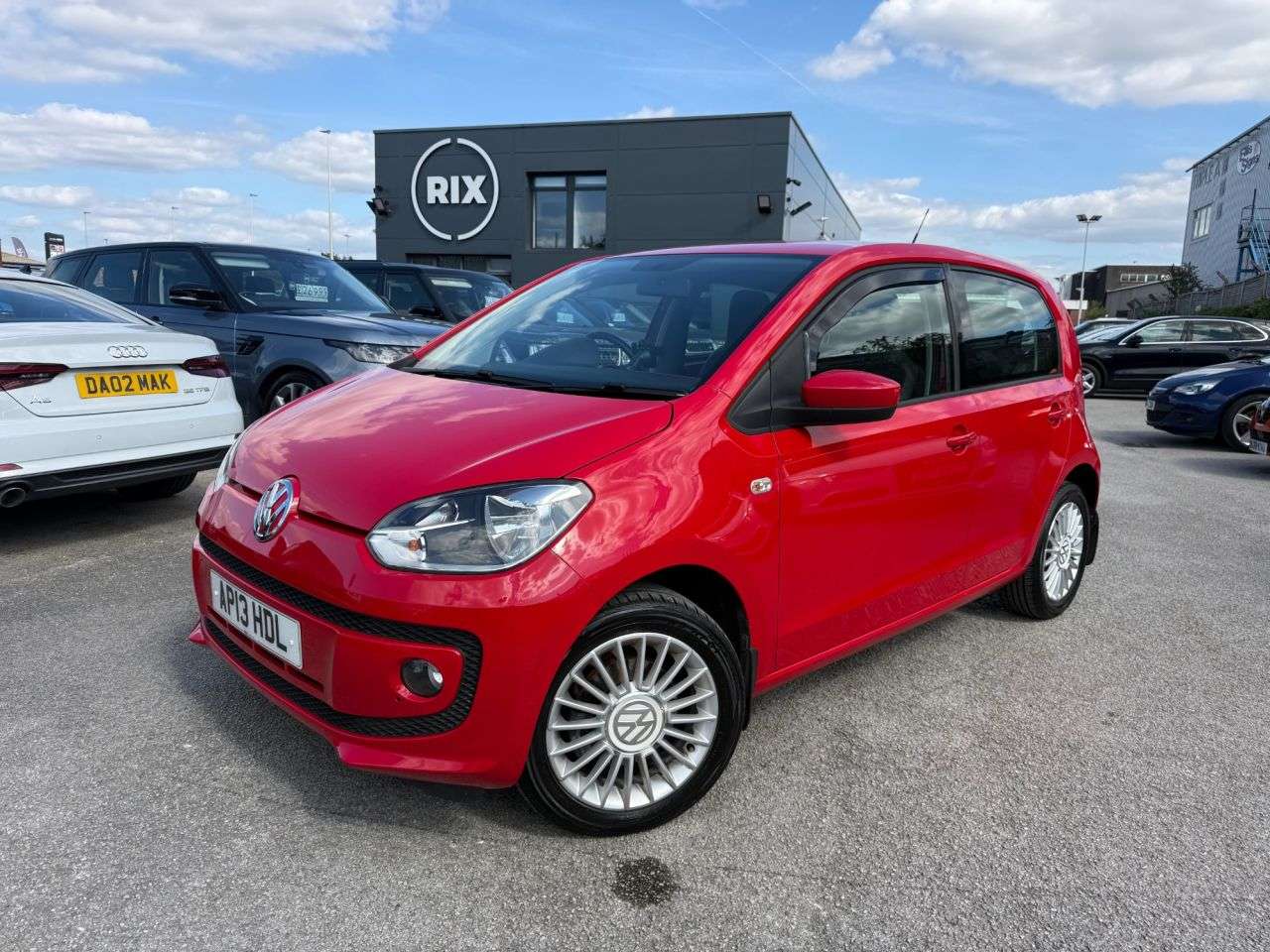 A 2013 VOLKSWAGEN UP! 1.0 High up! Hatchback 5dr Petrol Manual Euro 5 (75 ps) A 2013 VOLKSWAGEN UP! 1.0 High up! Hatchback 5dr Petrol Manual Euro 5 (75 ps)