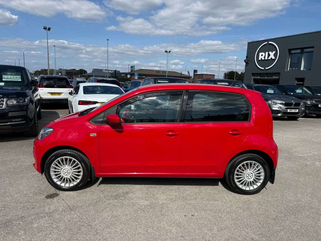 A 2013 VOLKSWAGEN UP! 1.0 High up! Hatchback 5dr Petrol Manual Euro 5 (75 ps) A 2013 VOLKSWAGEN UP! 1.0 High up! Hatchback 5dr Petrol Manual Euro 5 (75 ps)