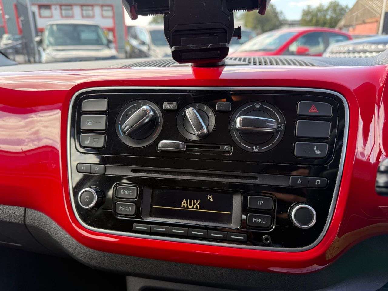 2013 VOLKSWAGEN UP! 2013 VOLKSWAGEN UP!