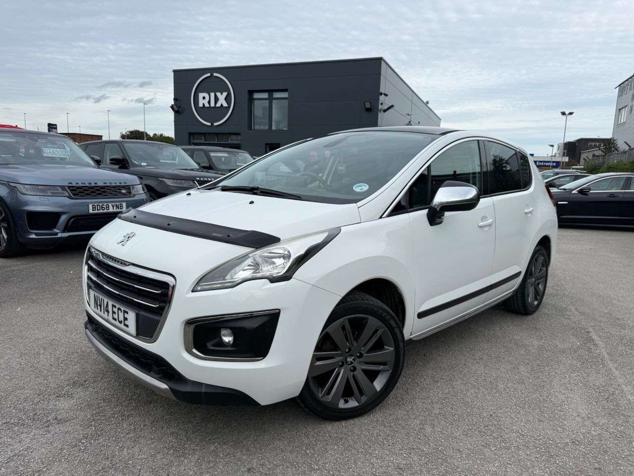 A 2014 PEUGEOT 3008 1.6 HDi Allure SUV 5dr Diesel Manual Euro 5-2 FORMER KEEPERS-PANORAMIC GLAS A 2014 PEUGEOT 3008 1.6 HDi Allure SUV 5dr Diesel Manual Euro 5-2 FORMER KEEPERS-PANORAMIC GLAS