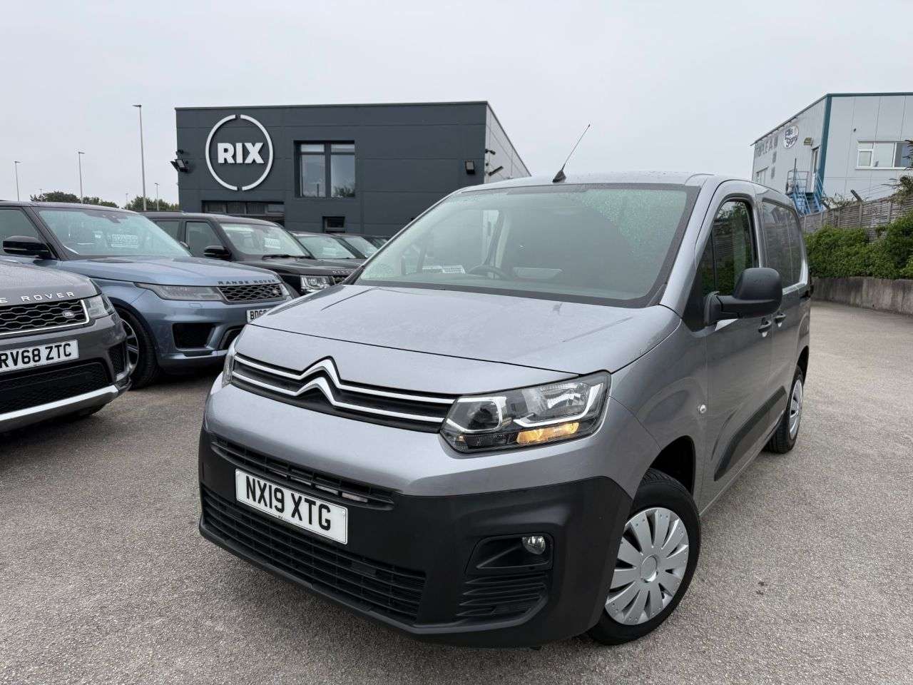 A 2019 CITROEN BERLINGO 1.6 BlueHDi 650 Enterprise M Panel Van 5dr Diesel Manual SWB Euro 6-2 FORME A 2019 CITROEN BERLINGO 1.6 BlueHDi 650 Enterprise M Panel Van 5dr Diesel Manual SWB Euro 6-2 FORME