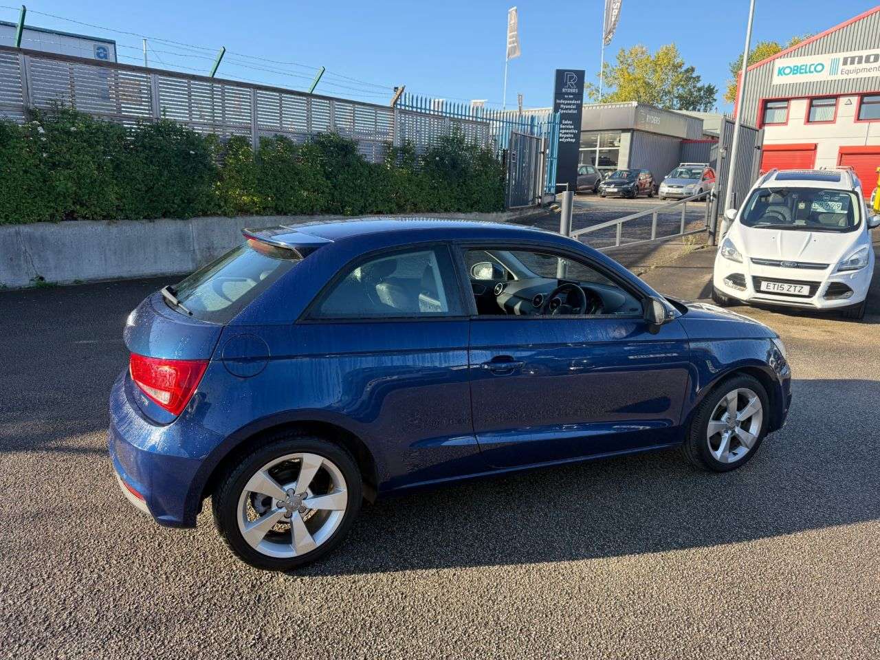 2015 AUDI A1 2015 AUDI A1