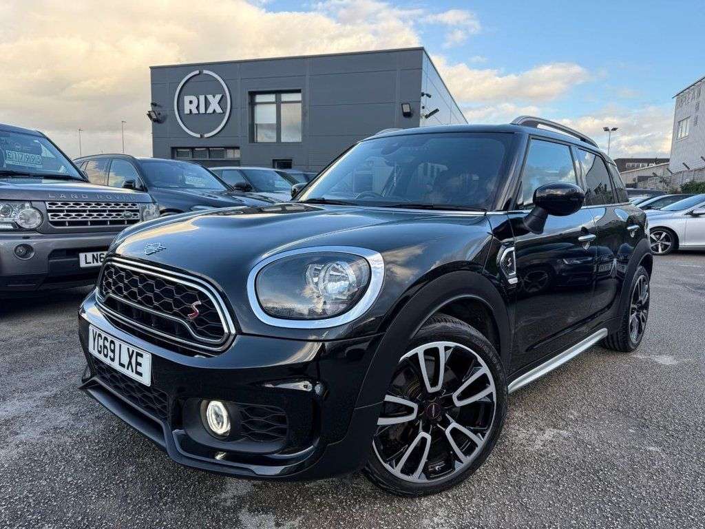 A 2019 MINI COUNTRYMAN 2.0 Cooper S Sport SUV 5dr Petrol Steptronic Euro 6-FINISHED IN MIDNIGHT BL A 2019 MINI COUNTRYMAN 2.0 Cooper S Sport SUV 5dr Petrol Steptronic Euro 6-FINISHED IN MIDNIGHT BL