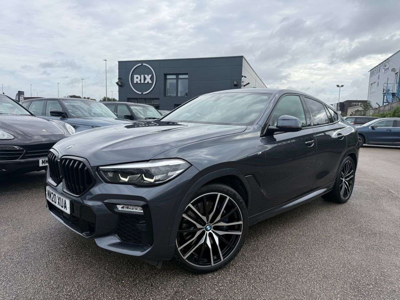 A 2020 BMW X6 3.0 40i M Sport SUV 5dr Petrol Auto xDrive Euro 6-FACTORY EXTRAS WORTH £7,4 A 2020 BMW X6 3.0 40i M Sport SUV 5dr Petrol Auto xDrive Euro 6-FACTORY EXTRAS WORTH £7,4