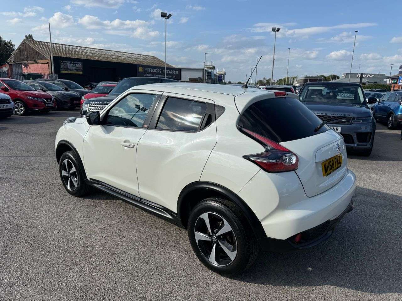A 2019 NISSAN JUKE 1.6 Bose Personal Edition SUV 5dr Petrol Manual Euro 6 (112 ps) A 2019 NISSAN JUKE 1.6 Bose Personal Edition SUV 5dr Petrol Manual Euro 6 (112 ps)