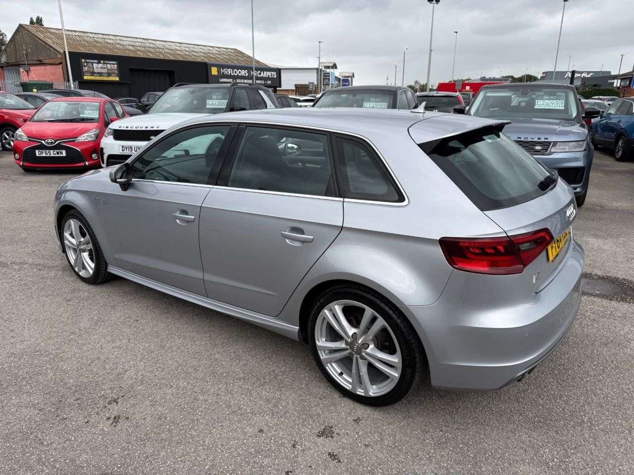 A 2014 AUDI A3 1.4 TFSI CoD S line Sportback 5dr Petrol Manual Euro 6-1 OWNER FROM NEW-12 A 2014 AUDI A3 1.4 TFSI CoD S line Sportback 5dr Petrol Manual Euro 6-1 OWNER FROM NEW-12