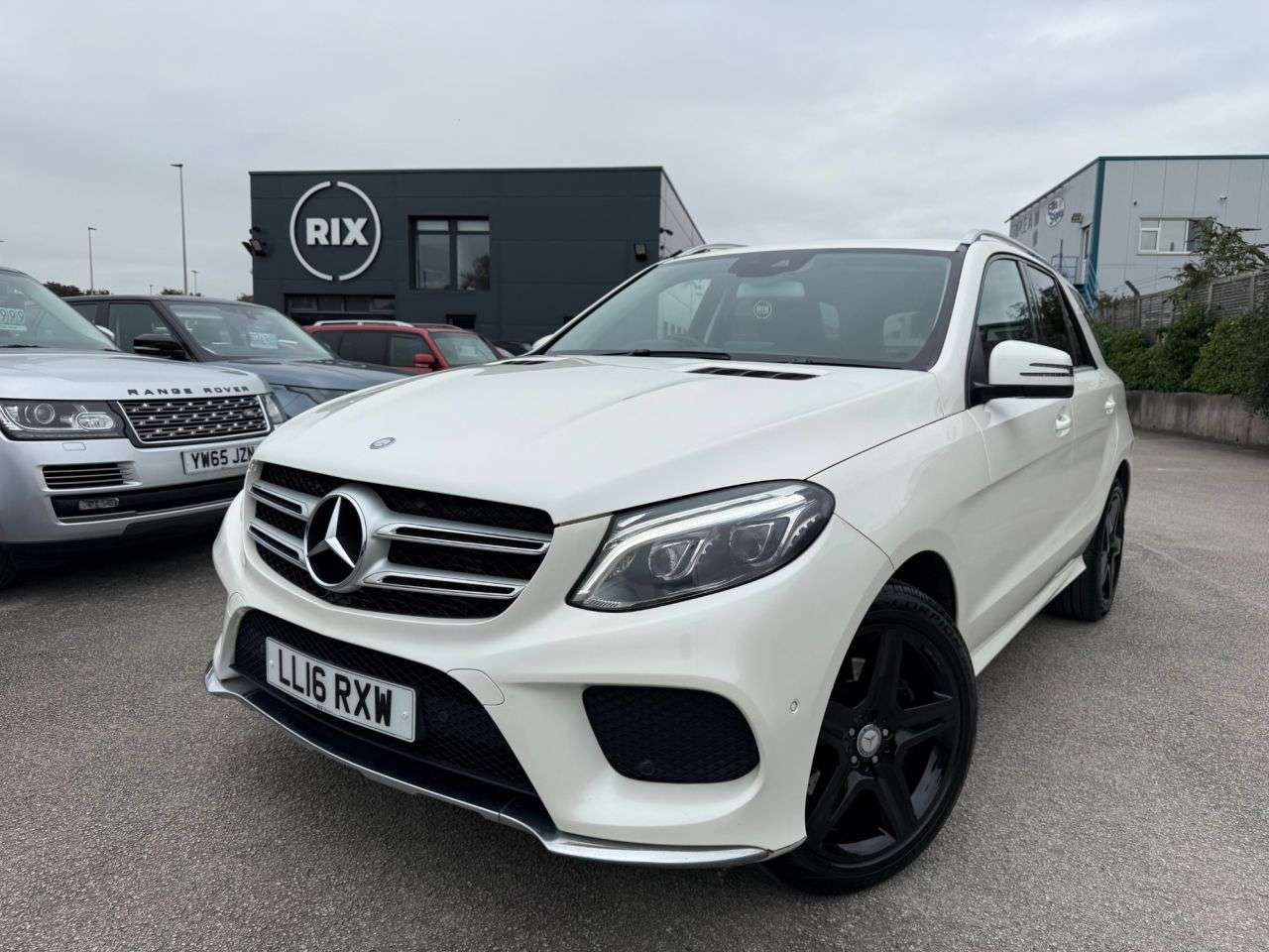 A 2016 MERCEDES-BENZ GLE 3.0 GLE350d V6 AMG Line SUV 5dr Diesel G-Tronic 4MATIC Euro 6 (s/s) (258 ps A 2016 MERCEDES-BENZ GLE 3.0 GLE350d V6 AMG Line SUV 5dr Diesel G-Tronic 4MATIC Euro 6 (s/s) (258 ps