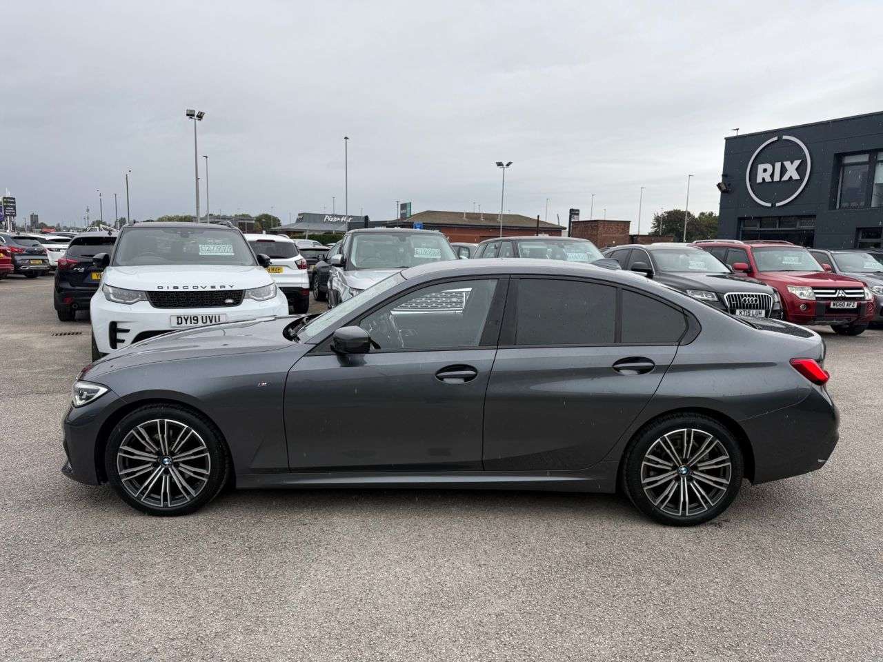 A 2020 BMW 3 SERIES 2.0 320d M Sport Saloon 4dr Diesel Auto xDrive Euro 6-2 OWNER CAR FINISHED A 2020 BMW 3 SERIES 2.0 320d M Sport Saloon 4dr Diesel Auto xDrive Euro 6-2 OWNER CAR FINISHED