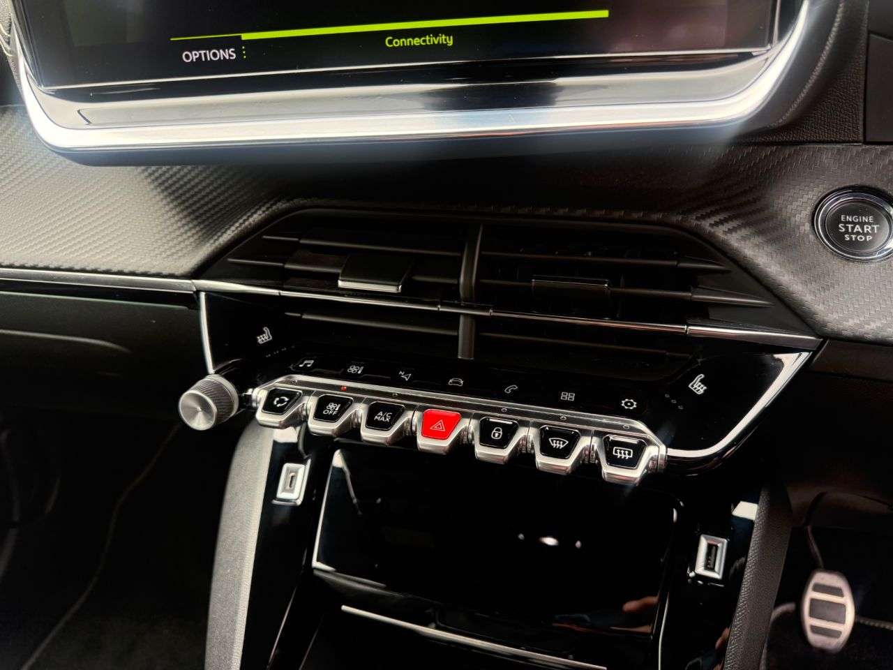 2020 PEUGEOT 2008 2020 PEUGEOT 2008