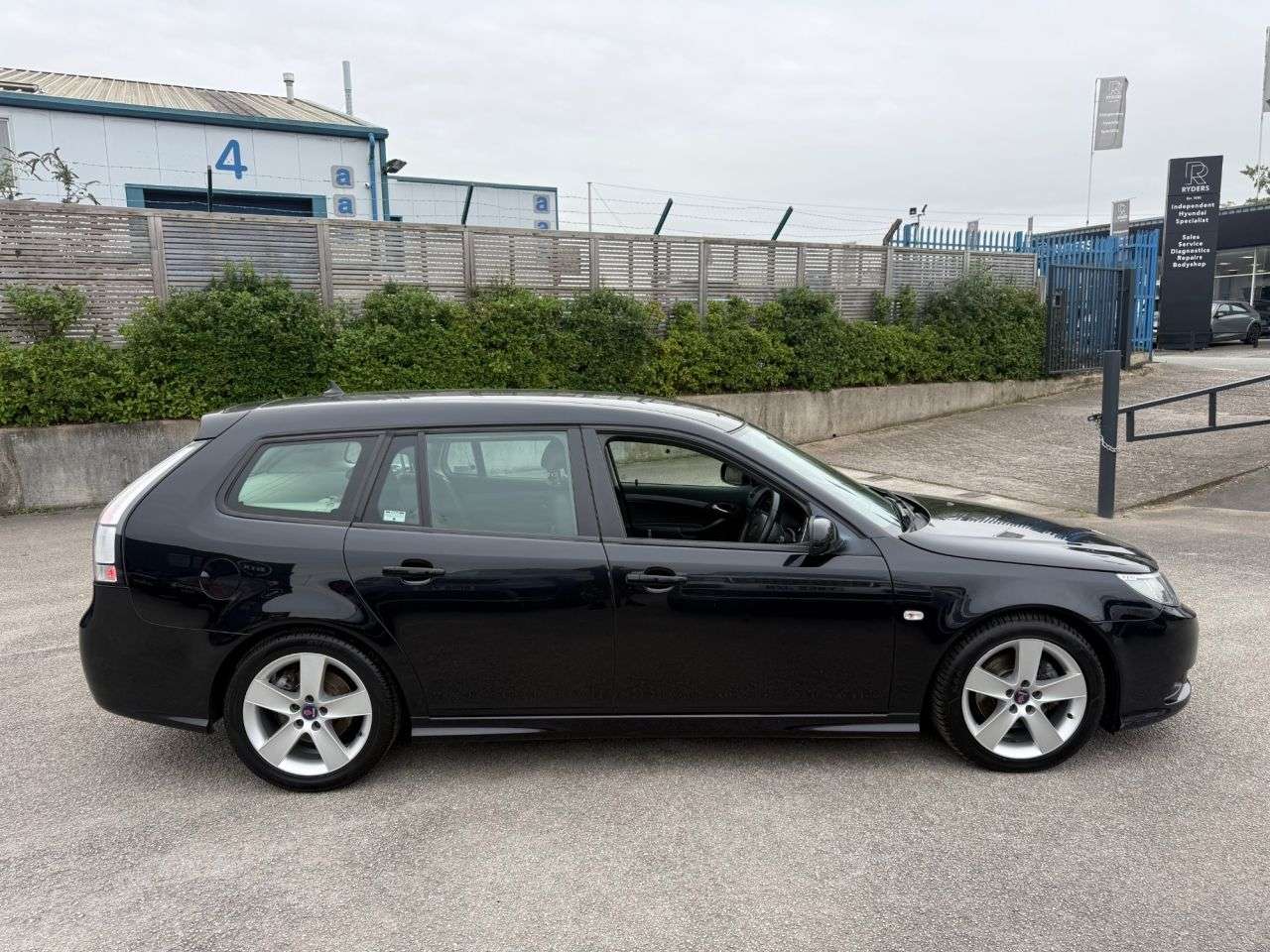 2010 SAAB 9-3 2010 SAAB 9-3