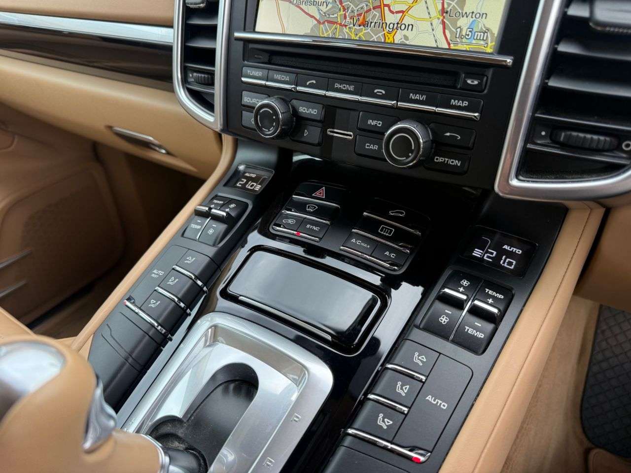 2015 PORSCHE CAYENNE 2015 PORSCHE CAYENNE
