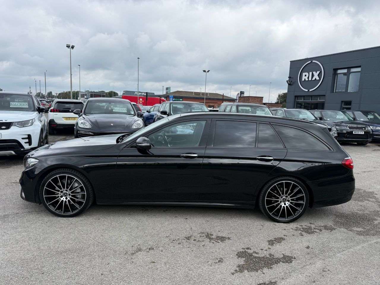 A 2019 MERCEDES-BENZ E CLASS 2.0 E220d AMG Line Night Edition (Premium Plus) Estate 5dr Diesel G-Tronic+ A 2019 MERCEDES-BENZ E CLASS 2.0 E220d AMG Line Night Edition (Premium Plus) Estate 5dr Diesel G-Tronic+