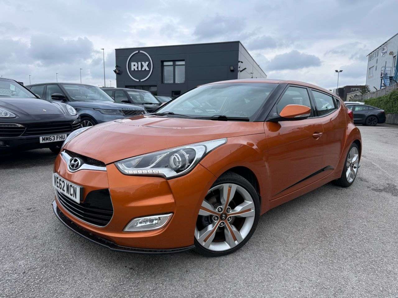 A 2013 HYUNDAI VELOSTER 1.6 GDi Sport Hatchback 4dr Petrol Manual Euro 5 (140 ps) A 2013 HYUNDAI VELOSTER 1.6 GDi Sport Hatchback 4dr Petrol Manual Euro 5 (140 ps)