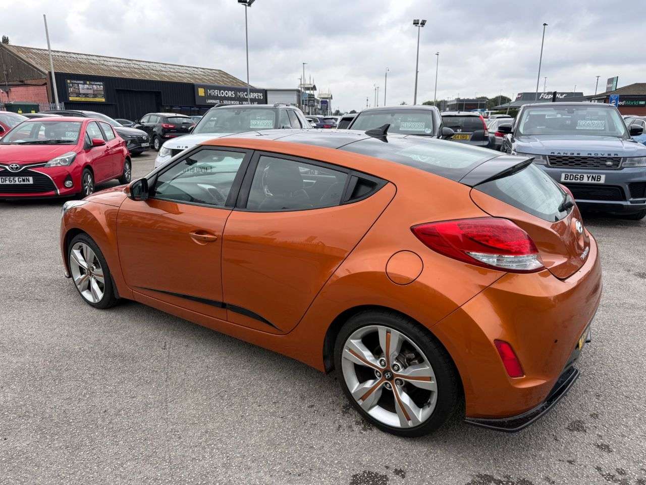 A 2013 HYUNDAI VELOSTER 1.6 GDi Sport Hatchback 4dr Petrol Manual Euro 5 (140 ps) A 2013 HYUNDAI VELOSTER 1.6 GDi Sport Hatchback 4dr Petrol Manual Euro 5 (140 ps)