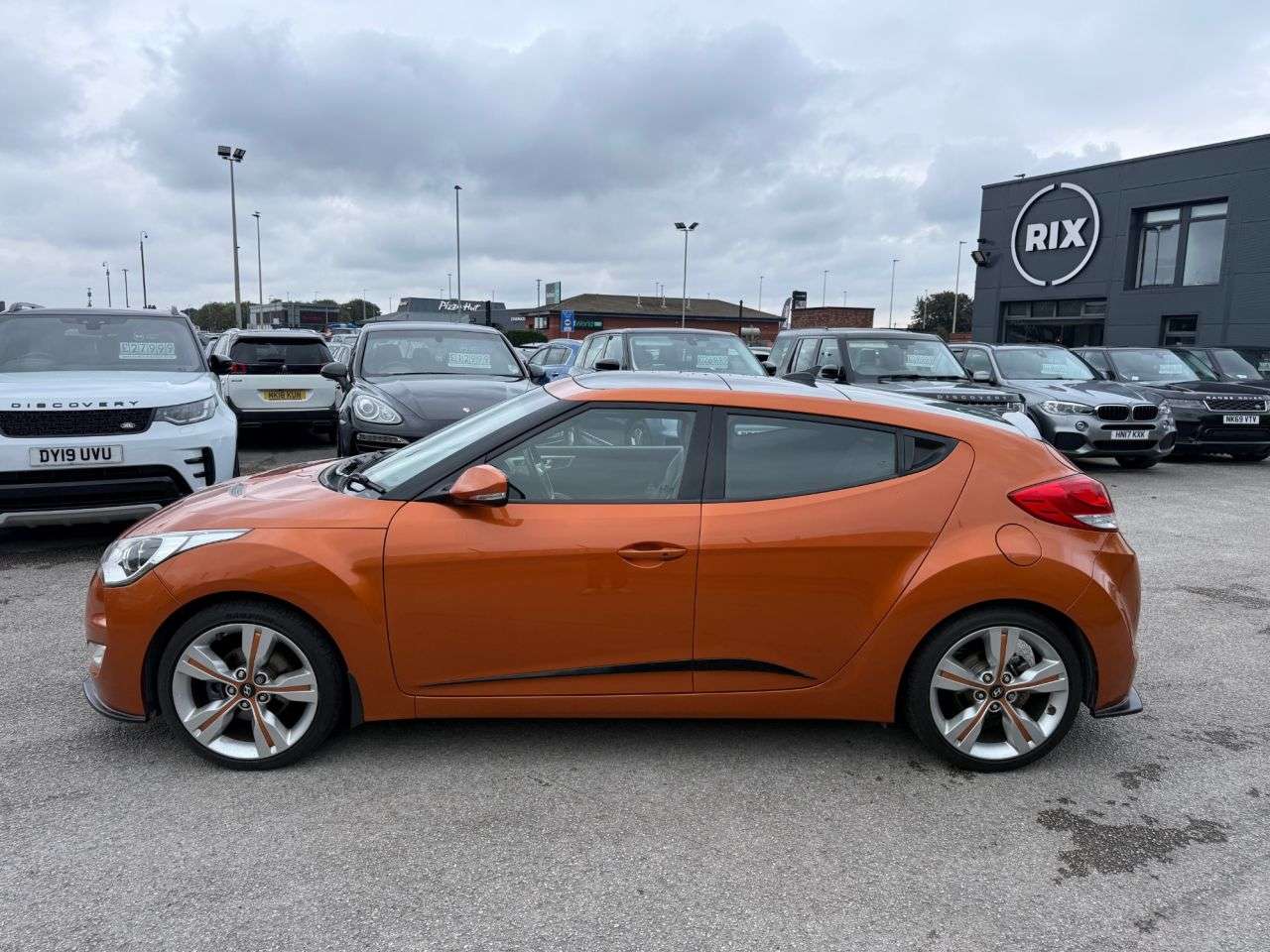 A 2013 HYUNDAI VELOSTER 1.6 GDi Sport Hatchback 4dr Petrol Manual Euro 5 (140 ps) A 2013 HYUNDAI VELOSTER 1.6 GDi Sport Hatchback 4dr Petrol Manual Euro 5 (140 ps)