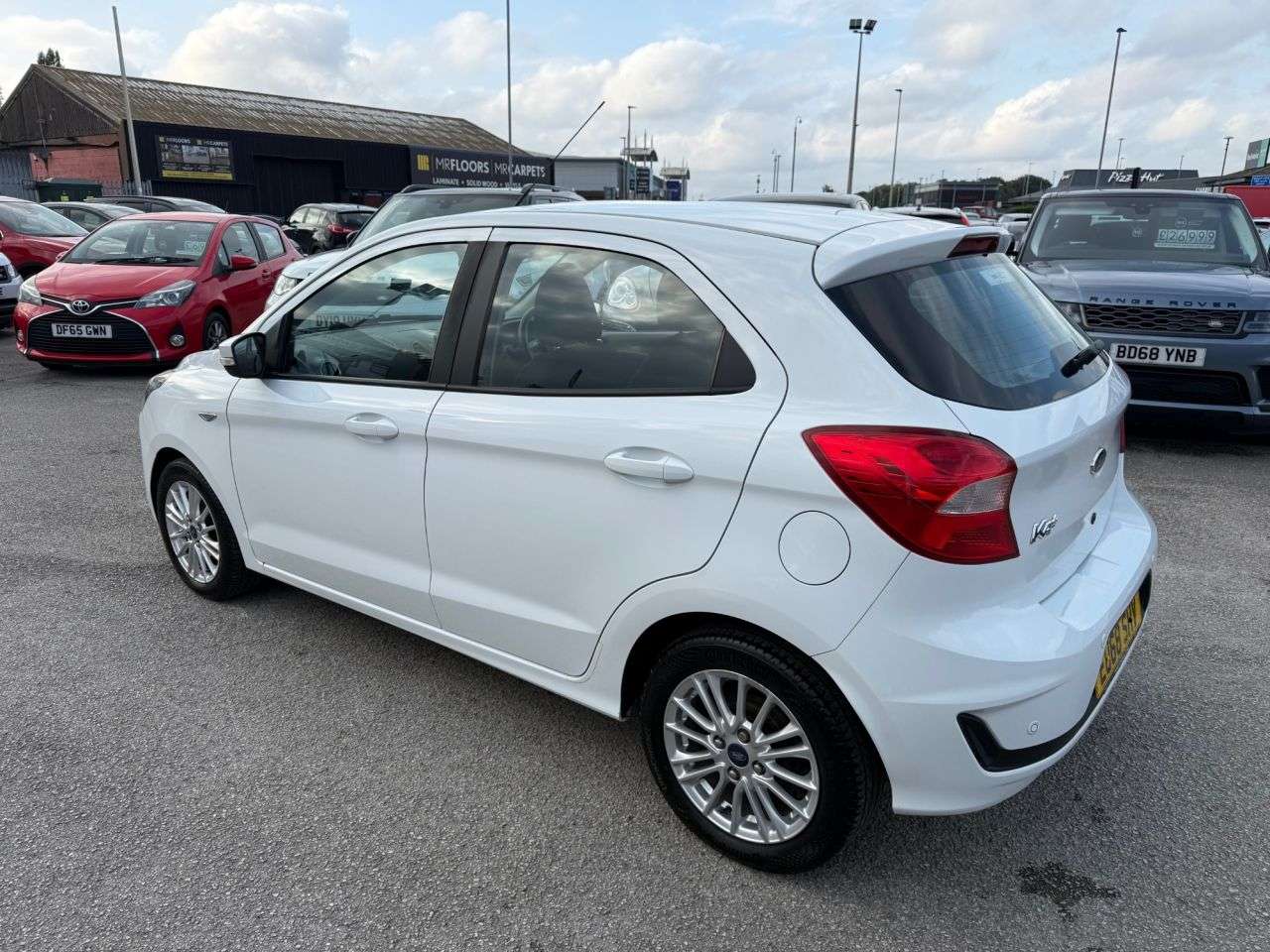 A 2019 FORD KA+ 1.2 Ti-VCT Zetec Hatchback 5dr Petrol Manual Euro 6 (s/s) (85 ps) 6 SERVICE A 2019 FORD KA+ 1.2 Ti-VCT Zetec Hatchback 5dr Petrol Manual Euro 6 (s/s) (85 ps) 6 SERVICE